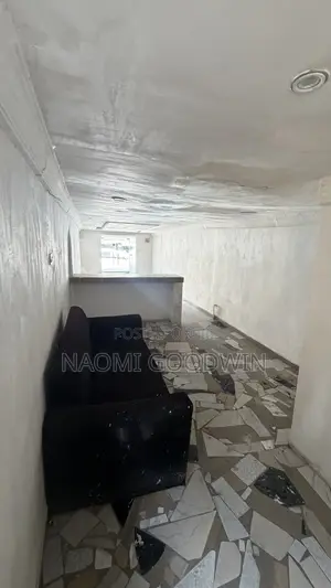 6bdrm House in Fidiso Estate, Lagos Island / Lagos Island for rent