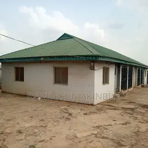 Furnished 5bdrm Bungalow in Ijede / Ikorodu for rent