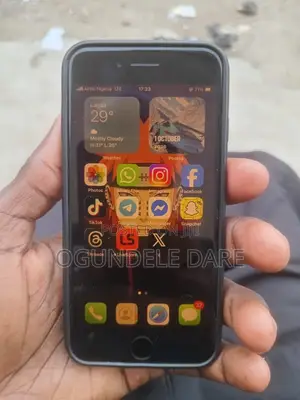 Apple iPhone 7 128 GB Black