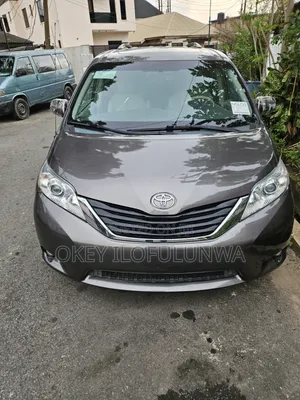 Toyota Sienna 2014 Gray
