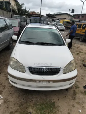 Toyota Corolla 2004 White