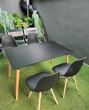 Beautiful Modern 4-Seater Dining Set(black)