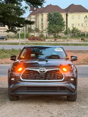 Toyota Highlander XLE AWD 2020 Gray