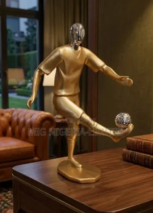 Figurines Decor Table and Shelves Storage