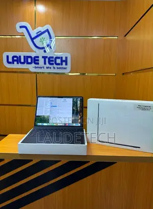 Laptop Apple MacBook Air 2024 M3 8GB Apple M3 SSD 256GB