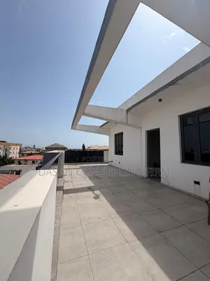 4bdrm Penthouse in Thomas Estate for sale
