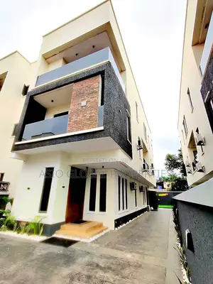 Luxury 2/3 Bedroom Duplex With Swimming Pool in Ikeja GRA