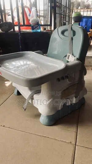 Low Feeding Chair