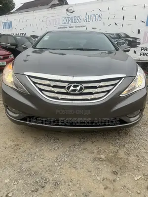 Hyundai Sonata Limited Sedan FWD (2.4L 4cyl 6A) 2013 Gray