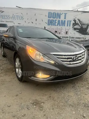 Hyundai Sonata Limited Sedan FWD (2.4L 4cyl 6A) 2013 Gray