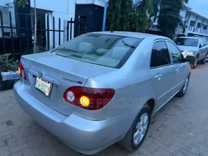 Toyota Corolla LE 2005 Silver