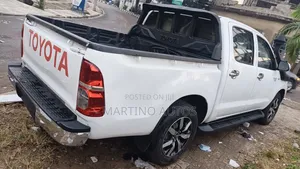 Toyota Hilux 2008 White