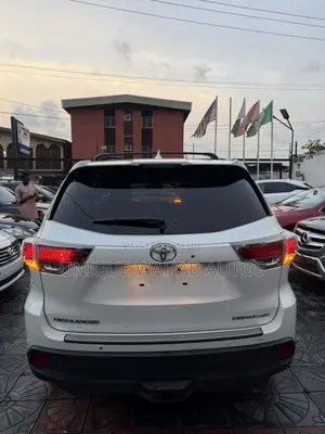 Toyota Highlander 2015 White