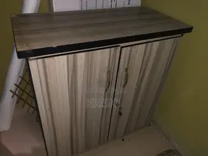 Cupboard/Kitchen Cabinet