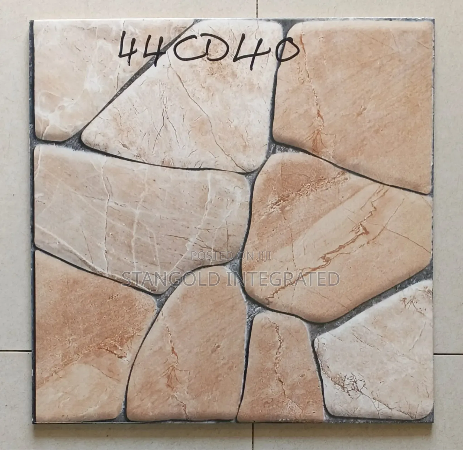 The Champion 40x40