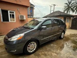 Toyota Sienna XLE Limited 2007 Gray