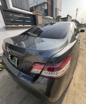 Toyota Camry 2010 Gray