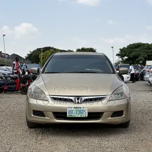 Honda Accord 2006 Gold