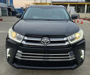 Toyota Highlander XLE 4dr SUV (3.5L 6cyl 6A) 2015 Black