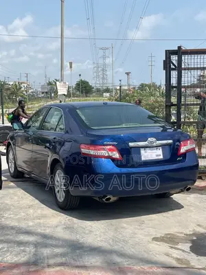 Toyota Camry 2010 Blue