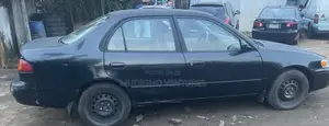 Toyota Corolla 2000 Black