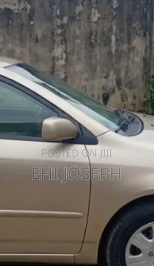 Toyota Corolla 2026 Gold