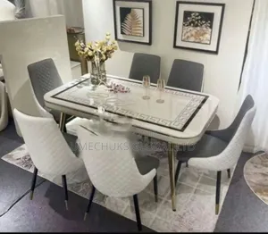 Top Quality Marble Dinning Table With the Chairs
