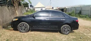 Toyota Corolla 2010 Black