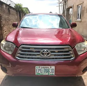 Toyota Highlander SE 2010 Red