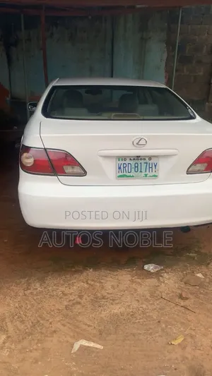 Lexus ES 330 Sedan 2004 White