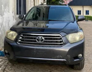 Toyota Highlander Sport 2010 Gray