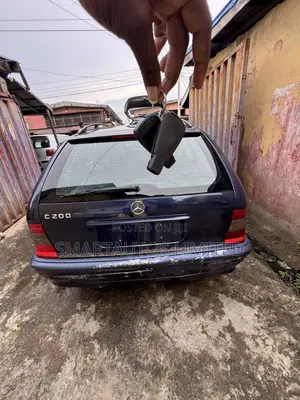 Mercedes-Benz C200 2000 Blue