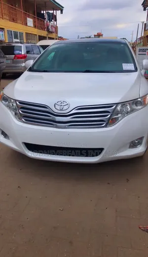Toyota Venza 2010 White