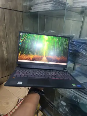 Laptop Dell G15 5511 6GB Intel Core i7 SSD 512GB