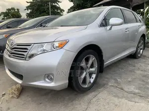 Toyota Venza 2012 Silver