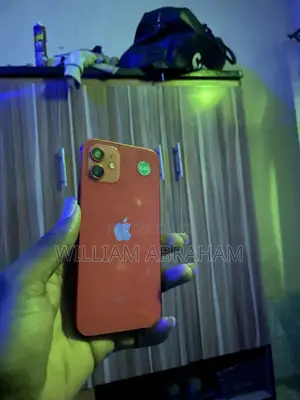 Apple iPhone 12 64 GB Red
