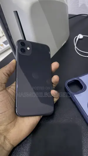 Apple iPhone 11 64 GB Black