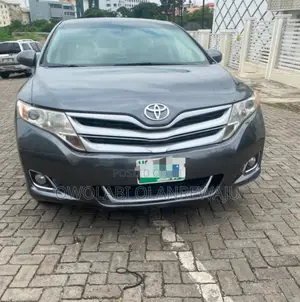Toyota Venza 2010 Gray