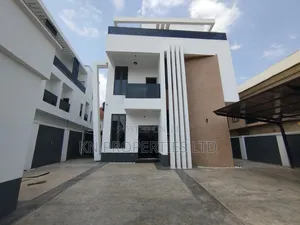 5bdrm Duplex in Apo Resettlement for sale