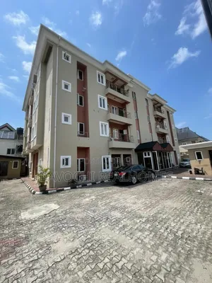3bdrm Apartment in Lekki Phase 1 for rent