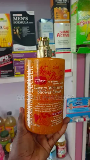 CM New Bright 7 Days Whitening Shower Cream – 1L