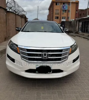 Honda Crosstour 2010 White