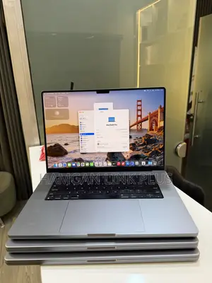 Laptop Apple MacBook Pro 2021 M1 32GB Apple M1 Pro SSD 1T