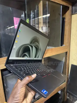 Laptop Lenovo ThinkPad T14 16GB Intel Core i7 SSD 512GB