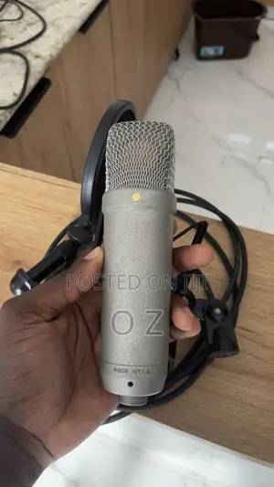 Rode Nt1A Studio Condenser Microphone