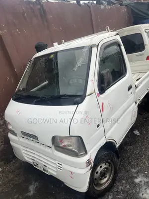 Suzuki Every 2010 White