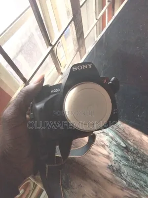 Sony A230 DSLR With 18mm - 55mm Lens and 55mm - 200mm Lens