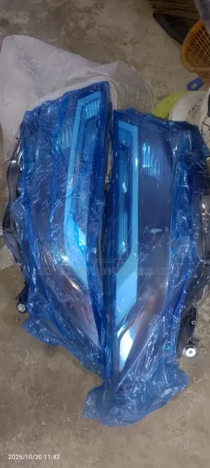 Set of Head Lamp for Toyota RAV4 2024 Led