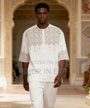 Men's 2-Piece Short-Sleeve Patterned Top & Trousers Set