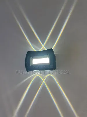 Modern LED IP65 Waterproof Wall Lamp – Durable Cast Aluminium Body